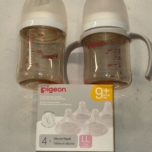 2 - 5oz Pigeon bottles & Large +9m nipples
